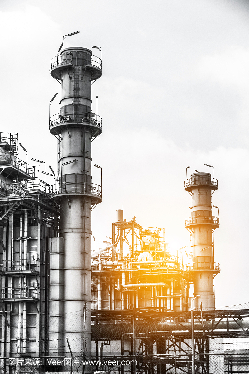 關閉工業(yè)區(qū)。石油和天然氣煉制工業(yè)工廠。